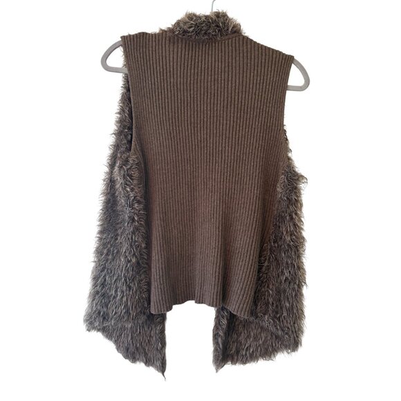 CAbi Womens Faux Fur Alpaca Mohair Blend Vest Brown Ribbed Knit Back - Picture 3 of 8